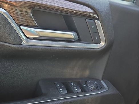 Used 2025 Chevrolet Silverado 1500 LT image 22