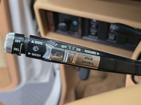 Used 1990 Dodge Grand Caravan LE image 74