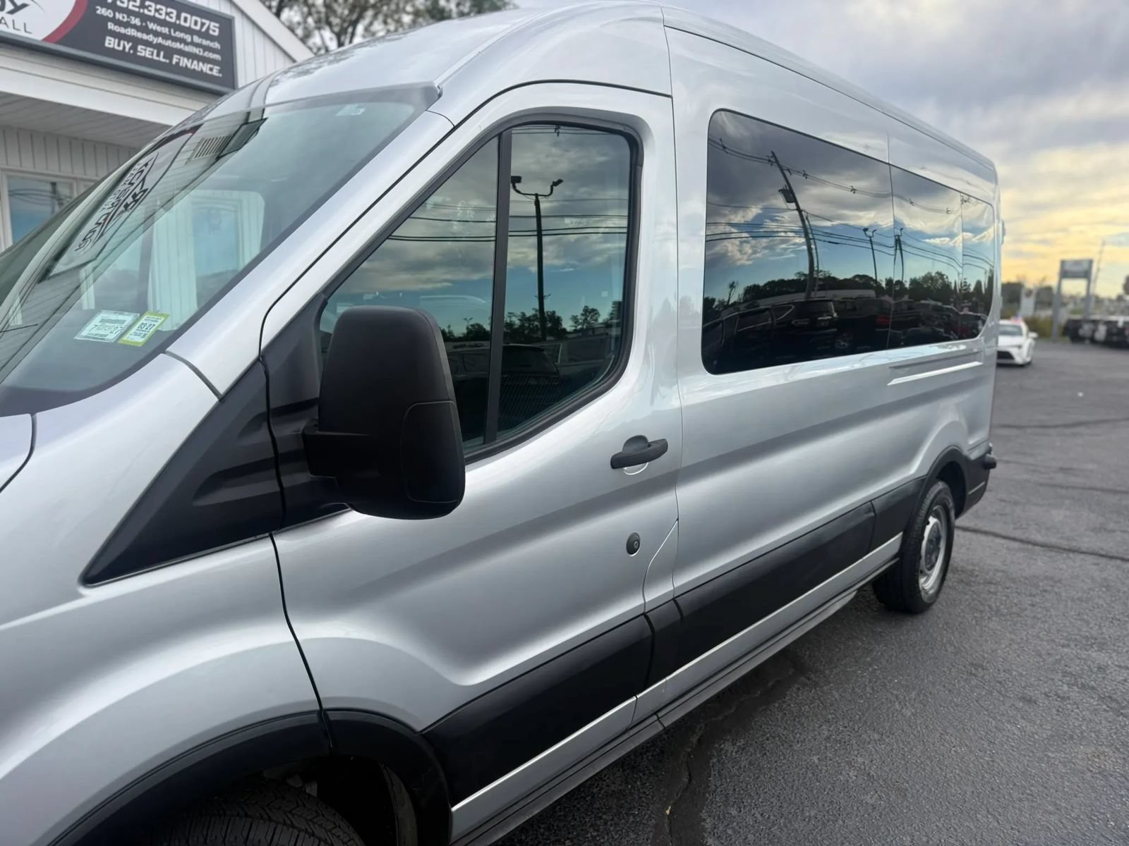 Used 2017 Ford Transit 350 XL RWD image 53