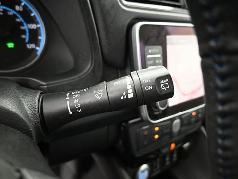 Used 2022 Nissan Leaf SL Plus image 19