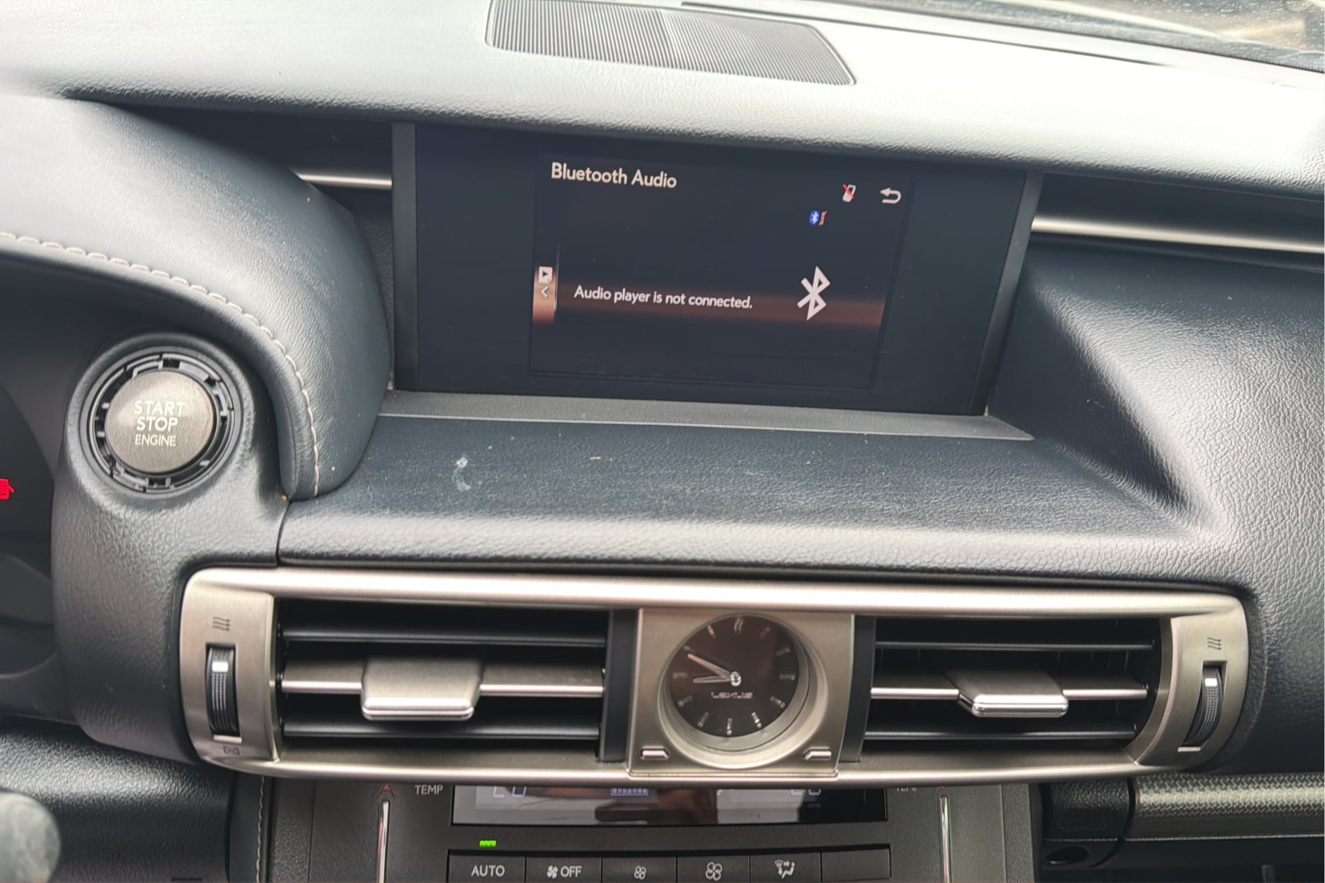 Used 2016 Lexus IS 200t w/ F Sport Package RWD image 24