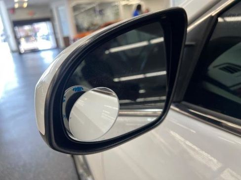 Used 2014 Toyota Camry SE FWD image 37