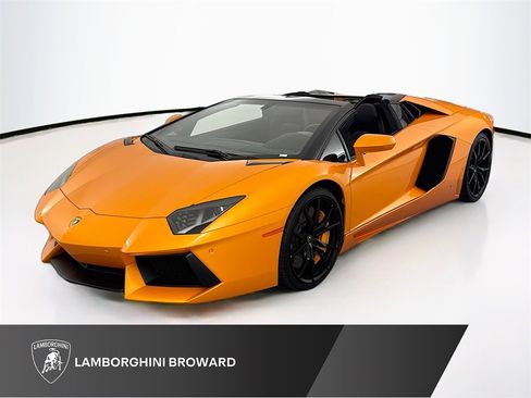 Used 2016 Lamborghini Aventador LP 700-4 image 1