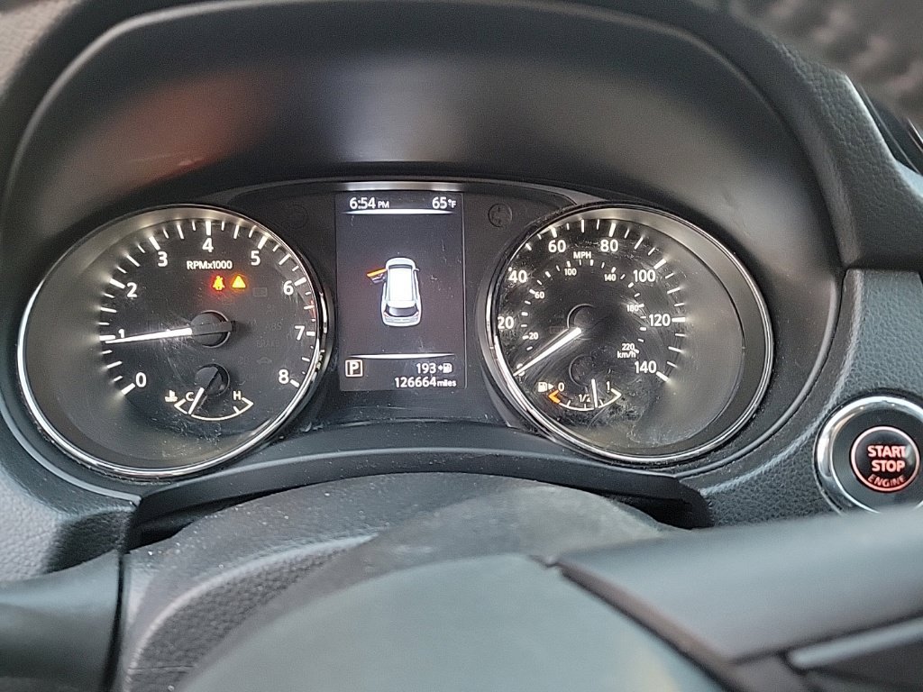Used 2017 Nissan Rogue SV AWD/4WD image 10