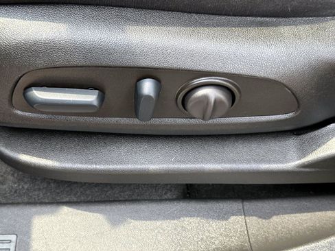 Certified 2022 Chevrolet Equinox LS w/ LS Convenience Package image 12