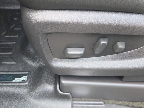 Used 2018 Chevrolet Tahoe LT AWD/4WD image 10