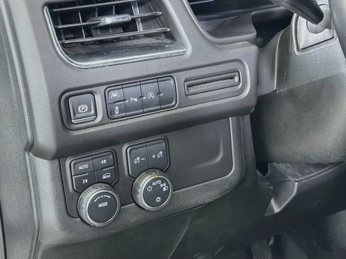 Used 2024 Chevrolet Tahoe LT AWD/4WD image 13