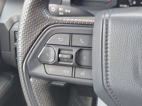 Used 2024 Toyota Tacoma SR AWD/4WD image 26
