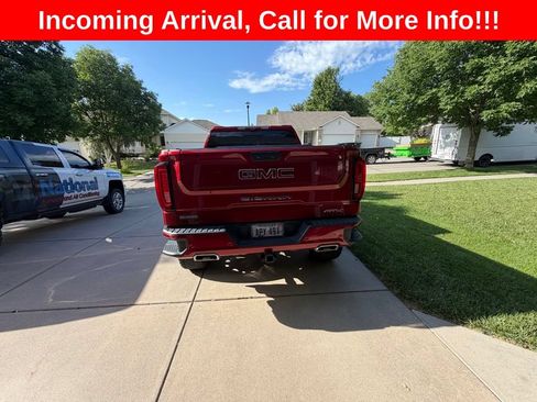 Used 2021 GMC Sierra 1500 AT4 w/ AT4 Premium Package AWD/4WD image 5