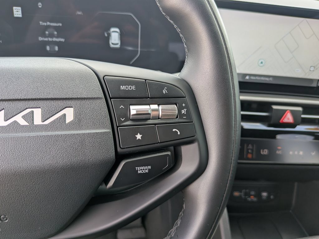 Certified 2026 Kia Sportage X-Line w/ X-Line Technology Package AWD/4WD image 33