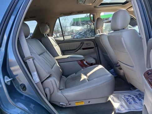Used 2005 Toyota Sequoia Limited image 18