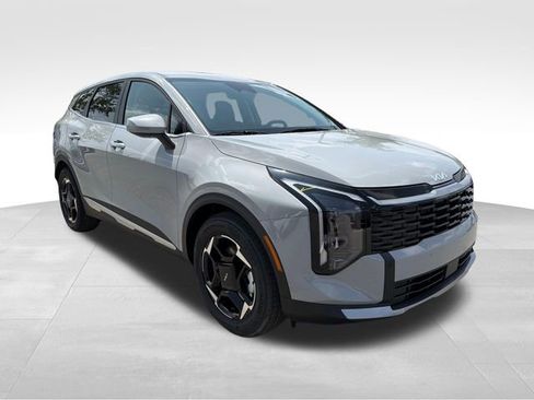New 2026 Kia Sportage EX FWD image 1