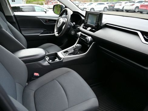 Used 2020 Toyota RAV4 LE w/ All Weather Liner Package AWD/4WD image 15
