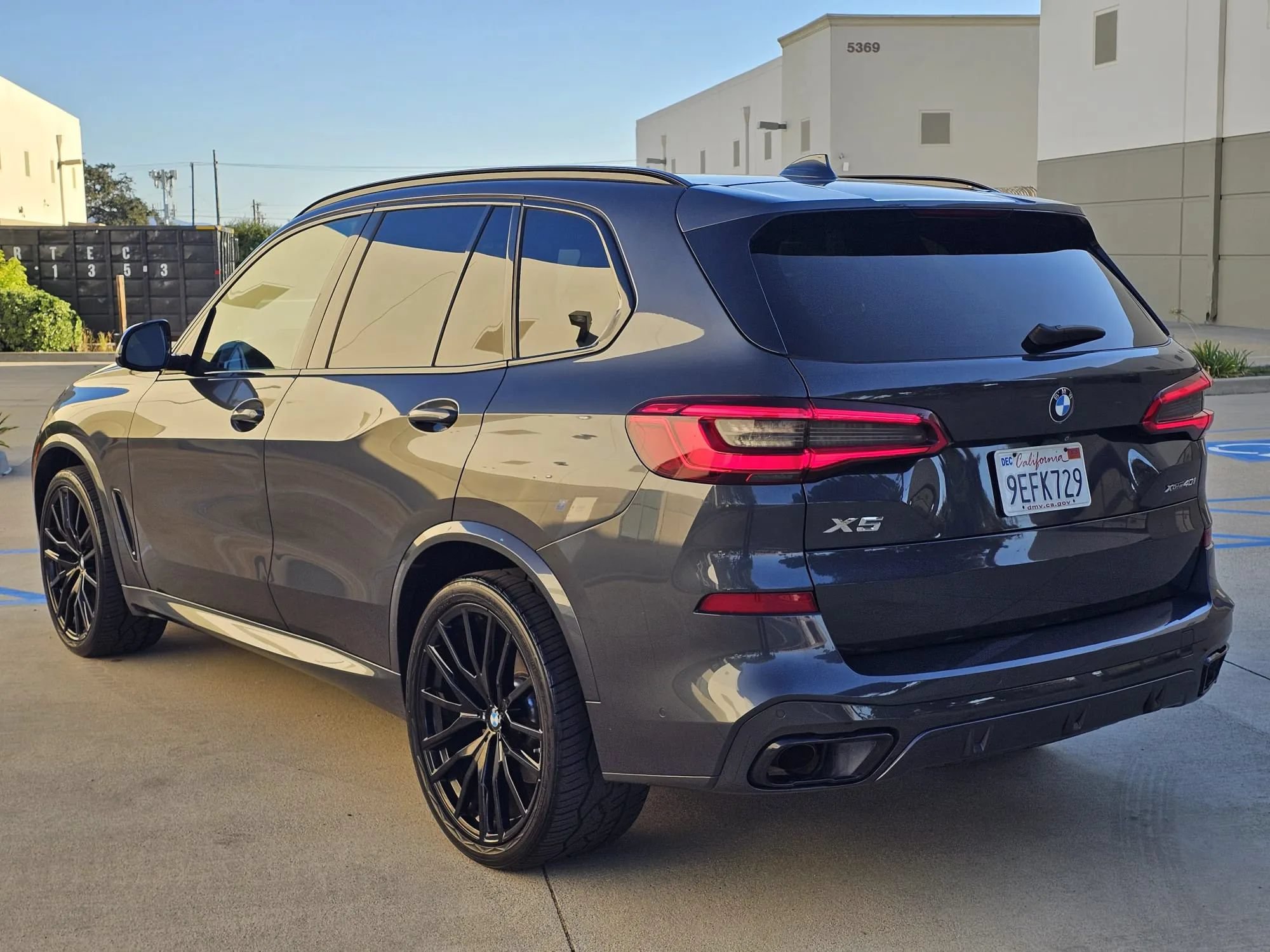 Used 2020 BMW X5 xDrive40i w/ M Sport Package AWD/4WD image 7