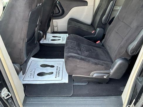 Used 2012 Dodge Grand Caravan Crew w/ Crew Value Pkg FWD image 9