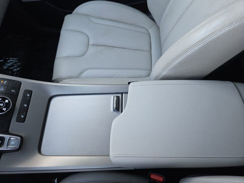 Used 2022 Hyundai Palisade SEL w/ Premium Package image 24