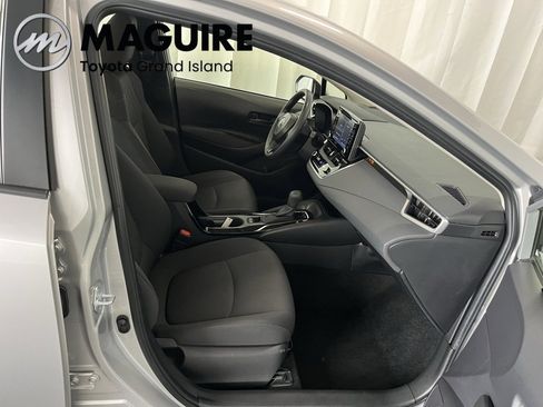Used 2022 Toyota Corolla LE image 19