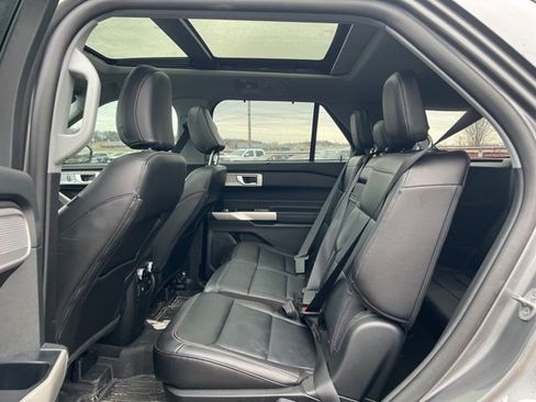 Used 2023 Ford Explorer Limited w/ Class IV Trailer Tow Package image 6