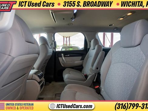 Used 2009 GMC Acadia SLE w/ Preferred Package FWD image 13