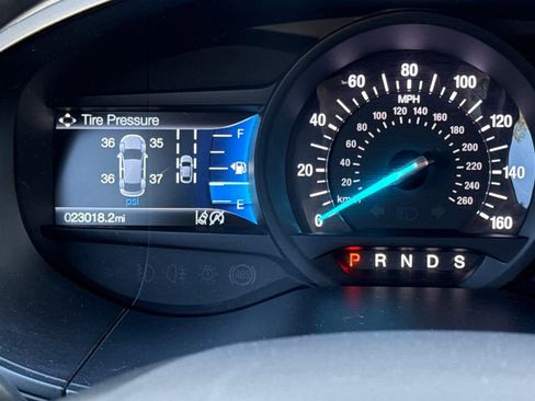 Used 2024 Ford Edge SE w/ Cargo Accessory Package image 29