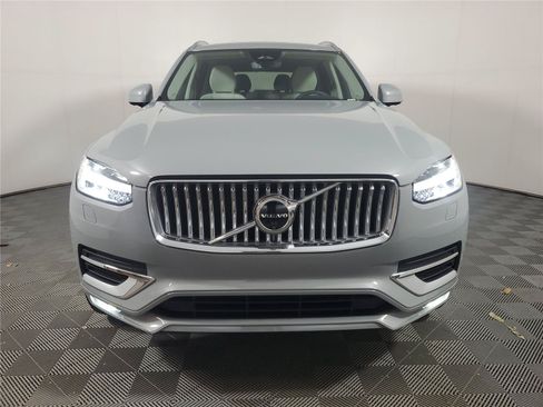 Certified 2025 Volvo XC90 B6 Plus w/ Protection Package Premier AWD/4WD image 2