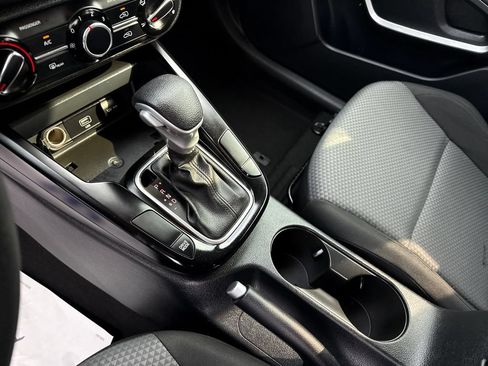 Used 2022 Kia Soul LX FWD image 24