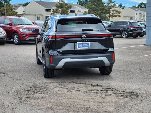 Certified 2026 Volkswagen Tiguan SE AWD/4WD image 5