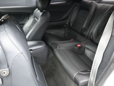 Used 2018 Ford Mustang GT Premium w/ Equipment Group 401A RWD image 13