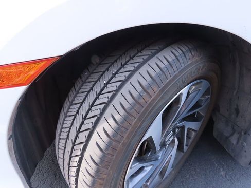 Certified 2017 Honda Civic EX image 14