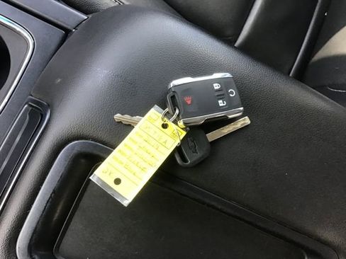 Used 2014 Chevrolet Silverado 1500 LTZ image 25