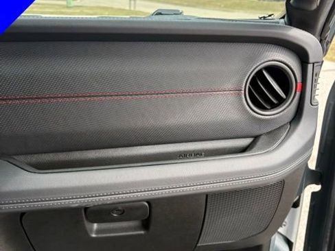 Used 2026 Jeep Wrangler Unlimited Rubicon AWD/4WD image 33