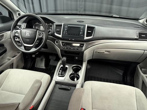 Used 2017 Honda Pilot LX image 24