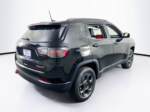Used 2022 Jeep Compass Trailhawk w/ Trailhawk Elite Group image 5