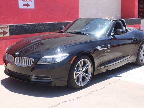 Used 2015 BMW Z4 sDrive35i RWD image 8