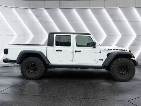Used 2024 Jeep Gladiator Rubicon w/ Convenience Group AWD/4WD image 7