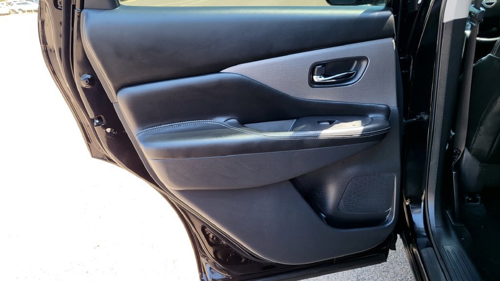Used 2023 Nissan Murano SV w/ SV Midnight Edition Package FWD image 23