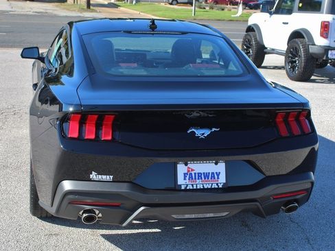 New 2026 Ford Mustang Premium image 9