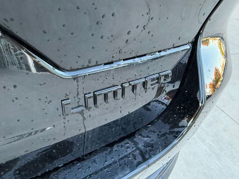 New 2025 Jeep Grand Cherokee Limited w/ Black Appearance Package image 12