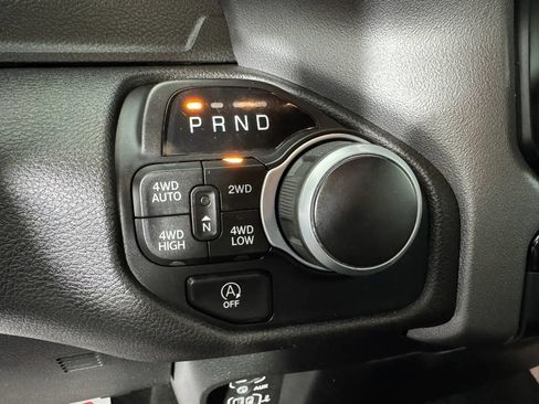 Used 2022 RAM 1500 Big Horn AWD/4WD image 21