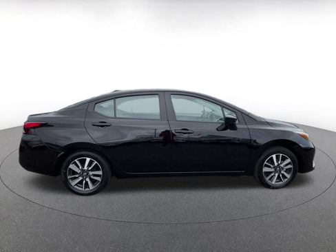 Used 2025 Nissan Versa SV FWD image 15