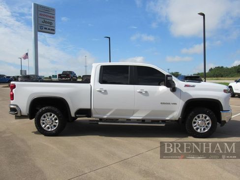 Used 2025 Chevrolet Silverado 2500 LT AWD/4WD image 7