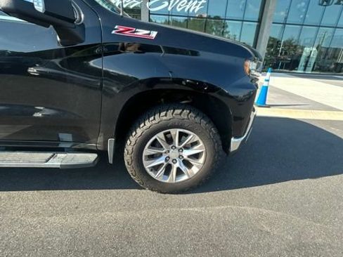 Used 2019 Chevrolet Silverado 1500 LTZ w/ LTZ Premium Package AWD/4WD image 2
