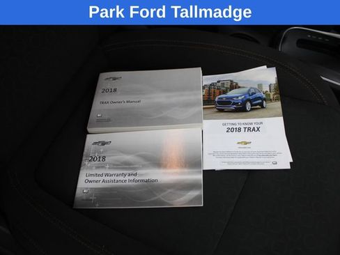 Used 2018 Chevrolet Trax LS AWD/4WD image 28