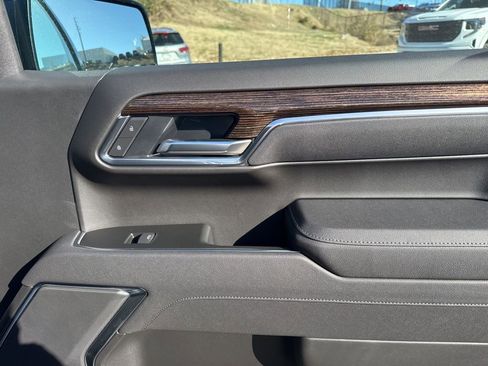 New 2026 GMC Sierra 1500 Elevation image 25