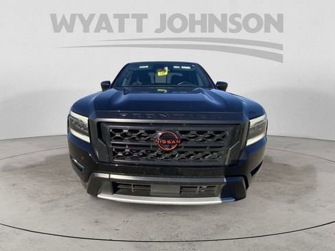 Used 2023 Nissan Frontier PRO-4X w/ Pro Convenience Package image 16