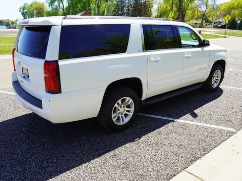 Used 2019 Chevrolet Suburban LT AWD/4WD image 9