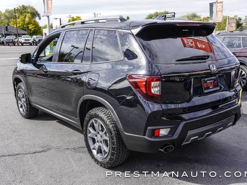 Used 2024 Honda Passport TrailSport image 19