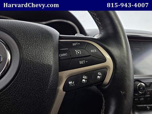 Used 2015 Jeep Grand Cherokee Overland w/ Advanced Technology Group image 20