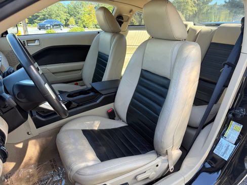 Used 2007 Ford Mustang GT image 33