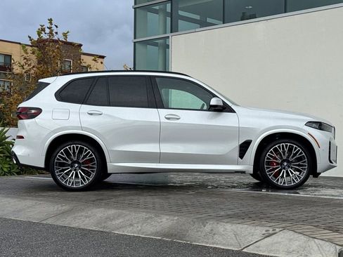 New 2026 BMW X5 xDrive40i w/ M Sport Package image 2